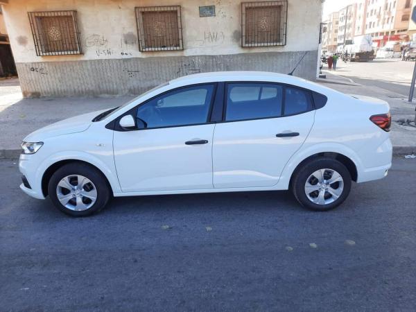 DACIA LOGAN - White